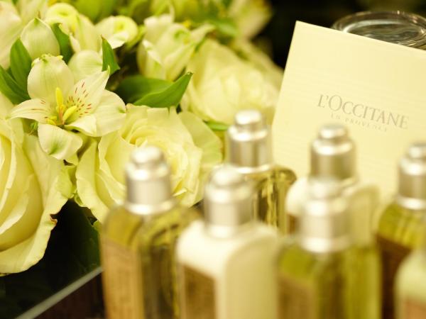 Hotel KINGS COURT : photo 6 de la chambre suite en duplex tour avec accès au salon et au spa