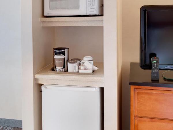 Radisson Hotel & Suites Fallsview : photo 1 de la chambre chambre avec 2 lits doubles - vue sur fleuve