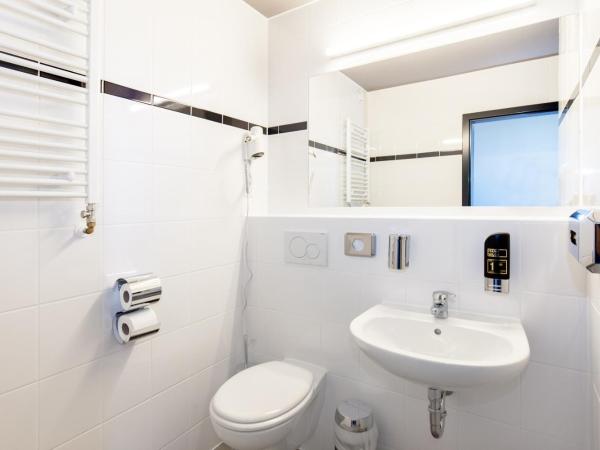 a&o Prague Rhea : photo 1 de la chambre chambre familiale (2 adultes et 2 enfants)