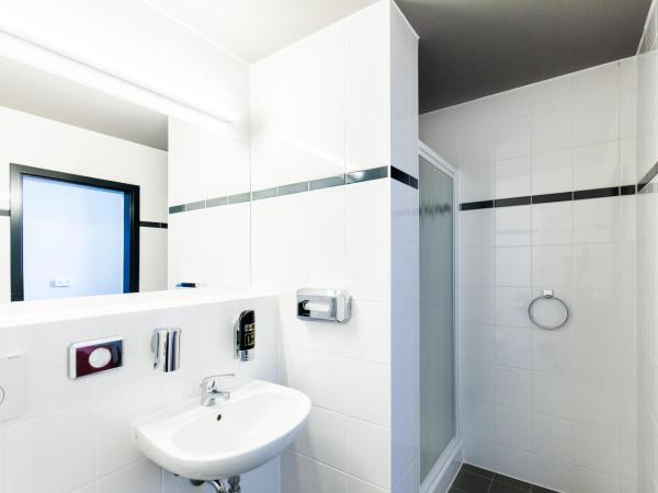 a&o Prague Rhea : photo 1 de la chambre chambre triple