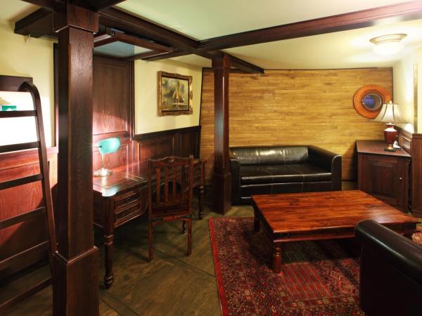 Boat Hotel Matylda : photo 2 de la chambre suite junior