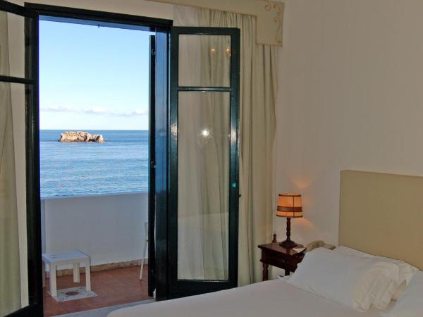 Hotel Lido Mediterranee : photo 6 de la chambre chambre double ou lits jumeaux - vue sur mer