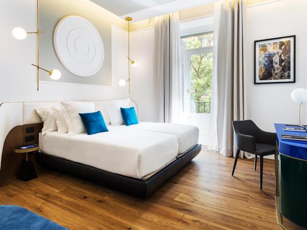 One Shot Fortuny 07 : photo 10 de la chambre chambre premium