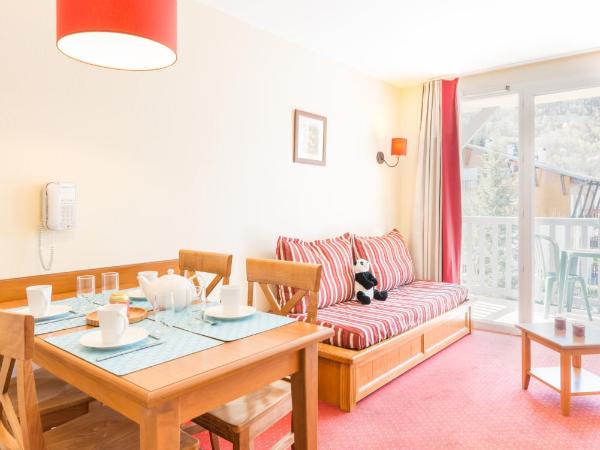 Résidence Pierre & Vacances Les Rives de l'Aure : photo 3 de la chambre studio avec alcôve (4 personnes)