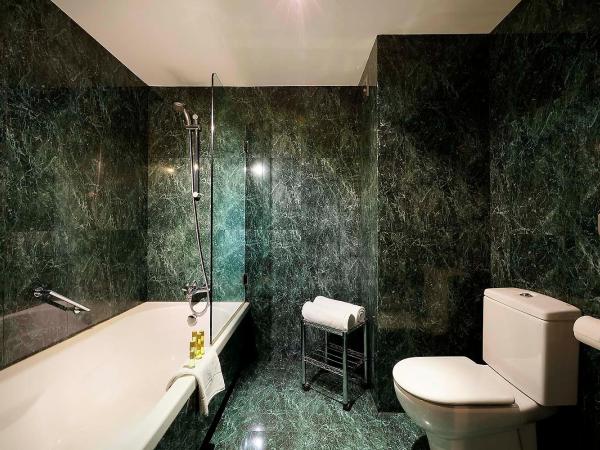 Eurostars Lisboa Parque : photo 6 de la chambre chambre double avec lit d'appoint