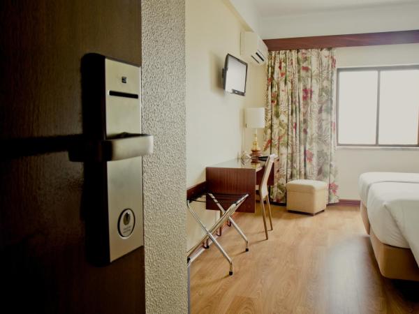 Hotel D. Luis : photo 2 de la chambre chambre double ou lits jumeaux