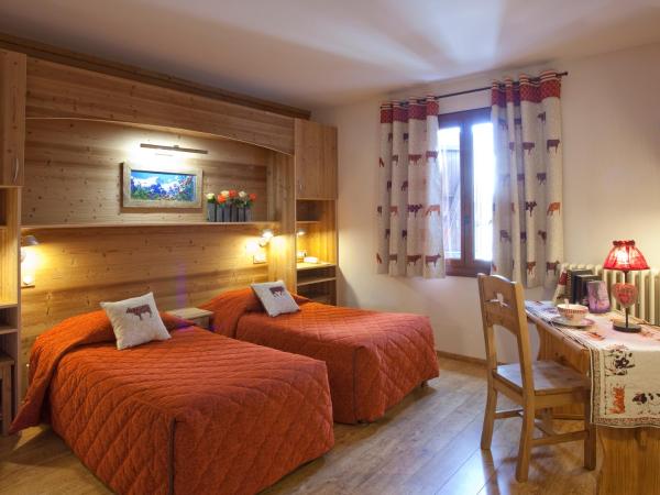 Grand Hotel de Valloire et du Galibier : photo 4 de la chambre chambre double avec douche