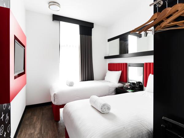 Essence Hotel Carlton : photo 4 de la chambre chambre lits jumeaux standard