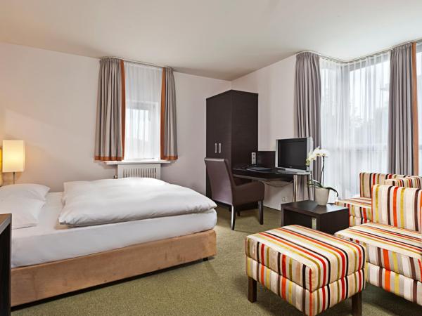 Radisson Blu Park Hotel & Conference Centre : photo 1 de la chambre standard room (villenpark)