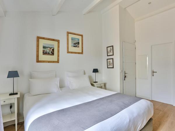 Le clos de l'olivier : photo 2 de la chambre chambre double ou lits jumeaux supérieure