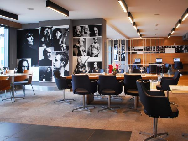 Point Hotel Barbaros : photo 6 de la chambre suite junior exécutive - accès au salon exécutif