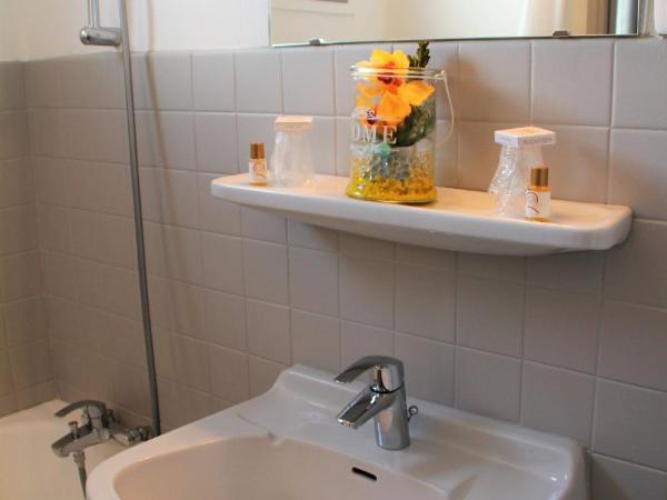 Le Petit Majestic : photo 2 de la chambre chambre double ou lits jumeaux Économique