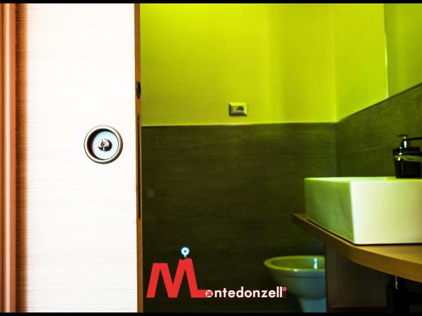 Montedonzelli B&B : photo 9 de la chambre chambre double confort avec balcon