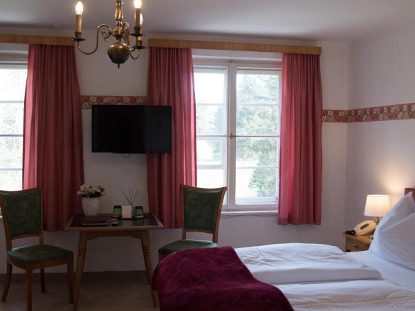 Hotel Grünwalderhof : photo 6 de la chambre chambre familiale (2 adultes et 2 enfants)