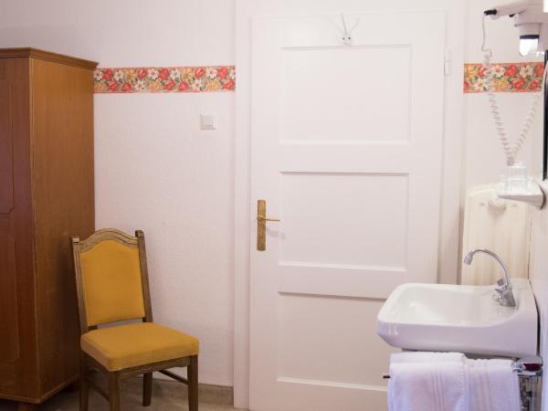 Hotel Grünwalderhof : photo 3 de la chambre chambre familiale (2 adultes et 2 enfants)