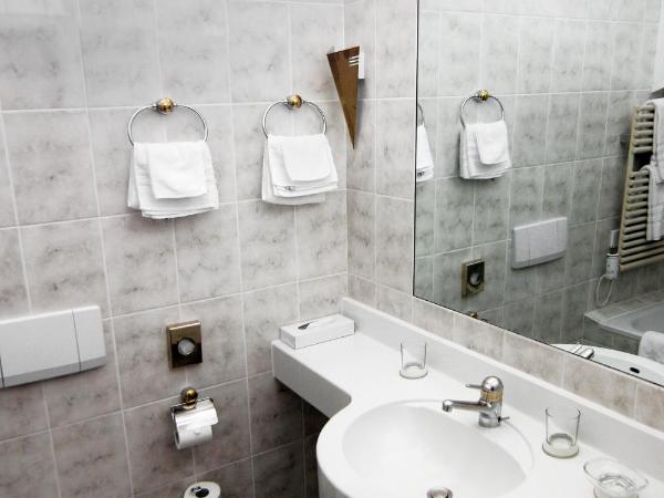 Wellnesshotel Schweizerhof : photo 2 de la chambre chambre double nord