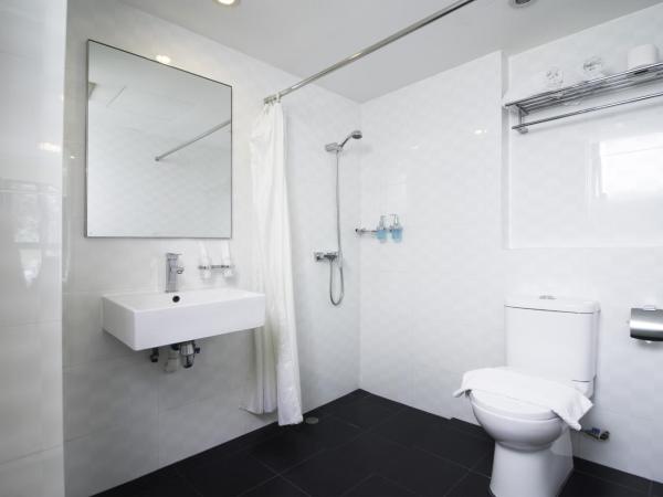 Harbour Ville Hotel : photo 7 de la chambre chambre lit queen-size supérieure (récemment rénovée)