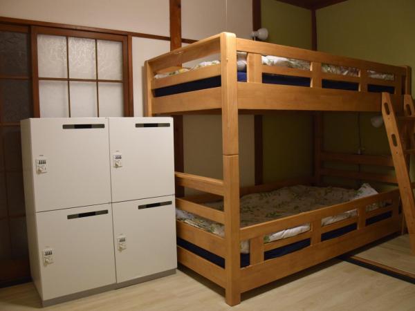 Guest house SHIE SHIMI : photo 2 de la chambre chambre lits jumeaux standard avec salle de bains commune
