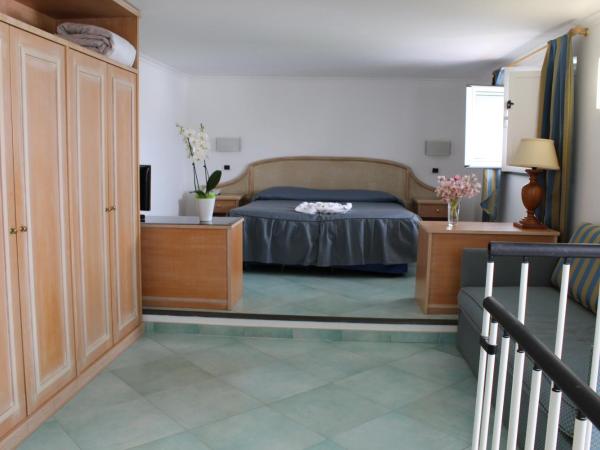 Hotel Floridiana Terme : photo 4 de la chambre suite junior en duplex
