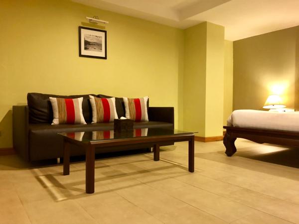Hua Hin White Sand : photo 3 de la chambre suite familiale 2 chambres