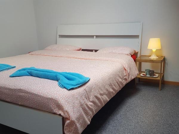 Du Moulin Room : photo 3 de la chambre chambre double ou lits jumeaux avec salle de bains commune