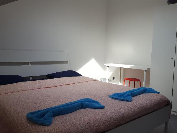 Du Moulin Room : photo 9 de la chambre chambre double ou lits jumeaux avec salle de bains commune