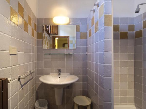 Helvetia Pisa Tower : photo 8 de la chambre chambre double ou lits jumeaux