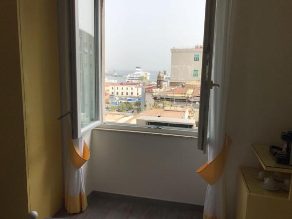 Suite Napoletana : photo 7 de la chambre chambre double