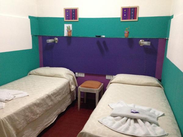 La Posada del Parque : photo 2 de la chambre chambre double ou lits jumeaux