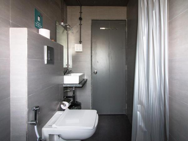 Backpacker Cowies : photo 3 de la chambre dortoir mixte de 4 lits avec salle de bains commune