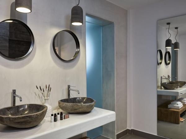 Loizos Stylish Residences : photo 9 de la chambre chambre lune de miel