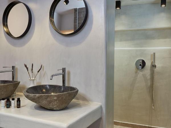 Loizos Stylish Residences : photo 7 de la chambre chambre lune de miel