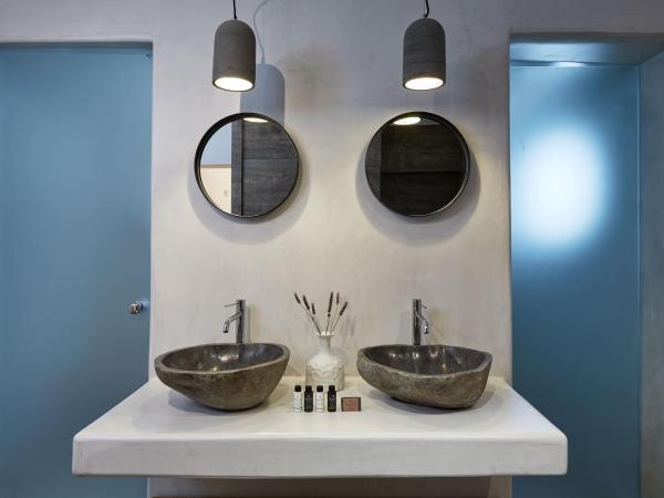 Loizos Stylish Residences : photo 6 de la chambre chambre lune de miel