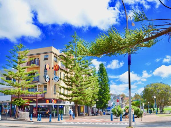 Mad Monkey Hostel Coogee Beach : photo 2 de la chambre bed in 10 bed mixed dorm with balcony (ages 18 - 40 years only)