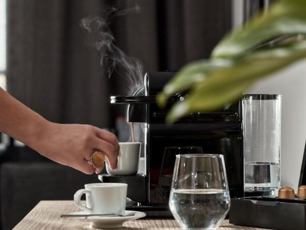 Antigon Urban Chic Hotel, Thessaloniki : photo 9 de la chambre suite junior - vue sur cour