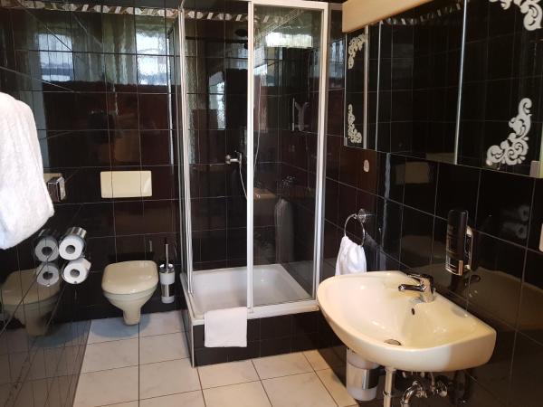 Gasthaus Hannover : photo 1 de la chambre chambre triple standard