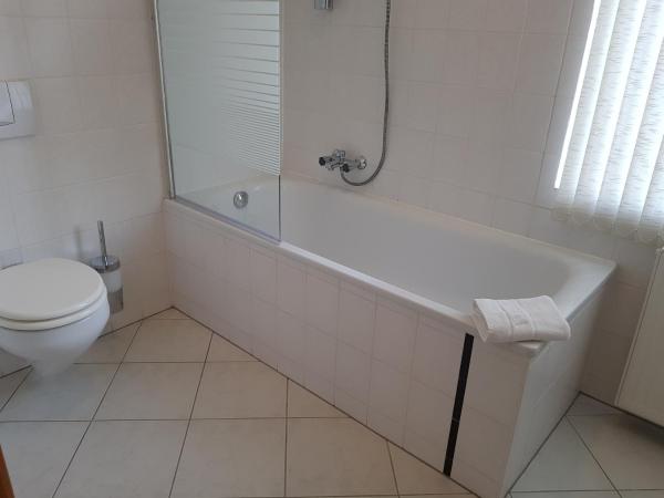 Gasthaus Hannover : photo 2 de la chambre chambre double standard