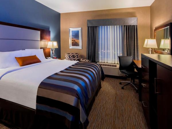 Wingate by Wyndham Kamloops : photo 1 de la chambre chambre lit king-size deluxe - non-fumeurs 