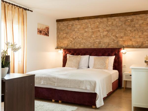 Guesthouse Imperator : photo 6 de la chambre chambre double standard