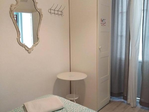 Pensión Cádiz : photo 6 de la chambre chambre double standard avec salle de bains commune