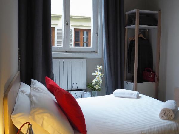 Hotel Centro : photo 3 de la chambre chambre simple avec salle de bains commune