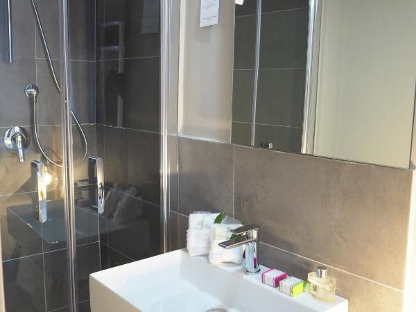 Hotel Centro : photo 6 de la chambre chambre simple avec salle de bains commune