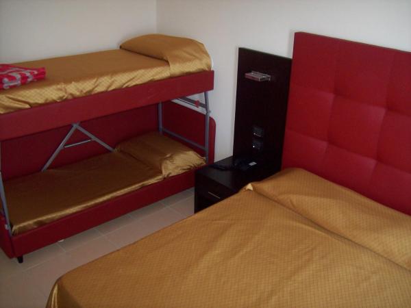 Terminal Palace & SPA : photo 1 de la chambre chambre familiale Économique