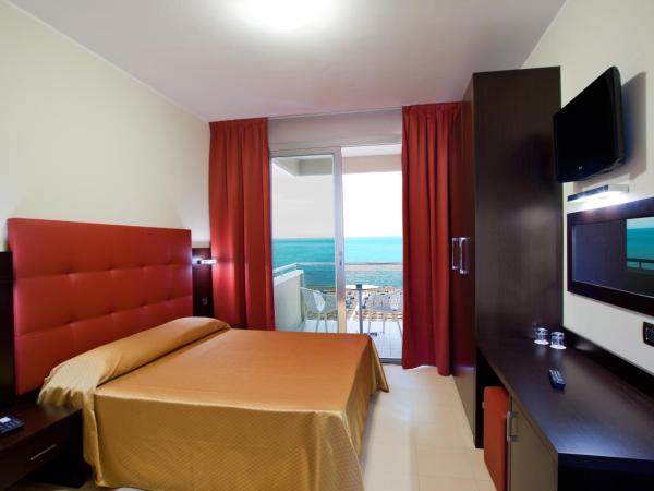 Terminal Palace & SPA : photo 2 de la chambre chambre double supérieure avec accès au spa - vue sur mer