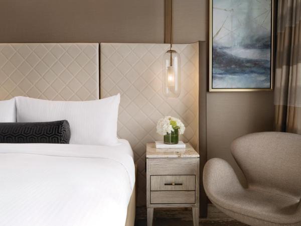 Fairmont Vancouver Airport In-Terminal Hotel : photo 5 de la chambre chambre fairmont gold avec 2 lits doubles