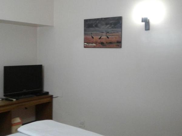 Pamposh Guest House GK II Market : photo 2 de la chambre chambre simple Économique