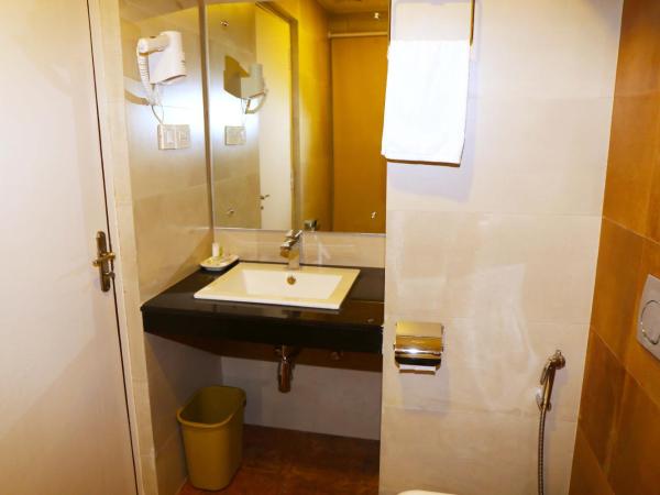 Hotel City Park : photo 9 de la chambre chambre deluxe double ou lits jumeaux