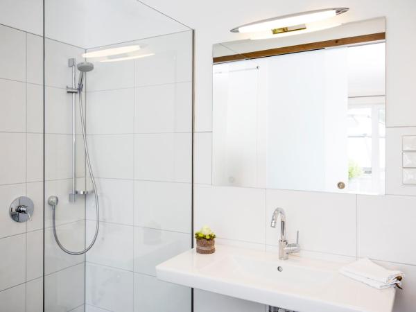 Overkamp : photo 3 de la chambre chambre simple avec douche 