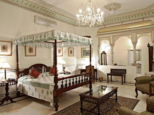 Alsisar Haveli - Heritage Hotel : photo 1 de la chambre chambre deluxe double ou lits jumeaux