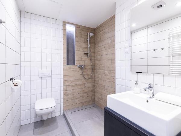 Vagabond Broadway : photo 8 de la chambre studio lit king-size